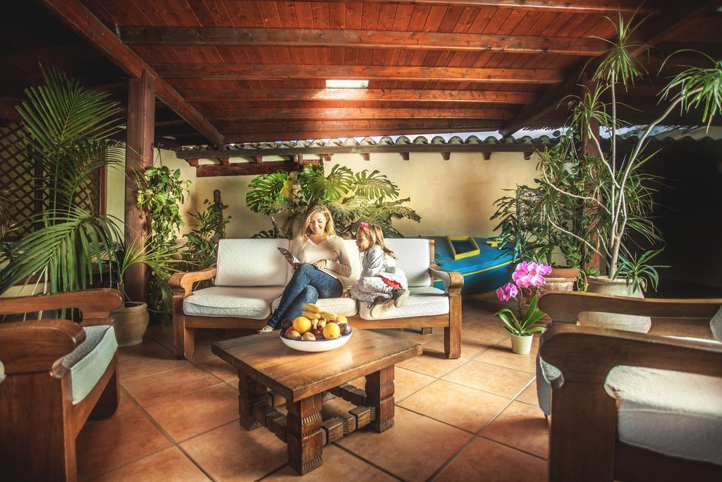 Hotel Fiore Di Maggio Villasimius Extérieur photo