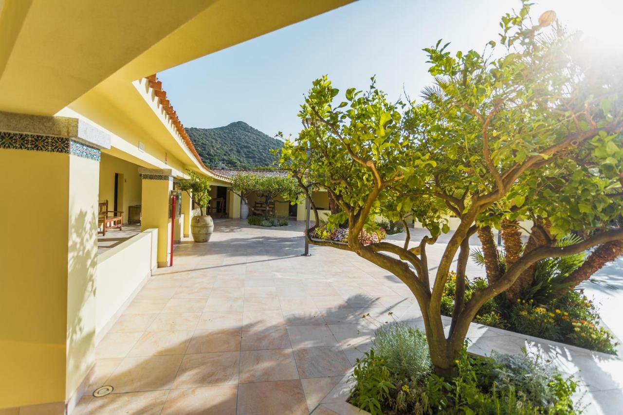 Hotel Fiore Di Maggio Villasimius Extérieur photo
